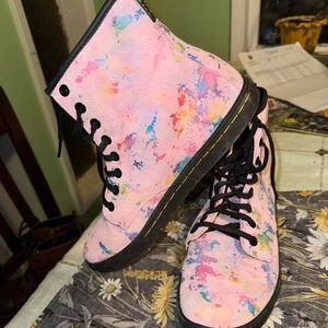 Women’s Dr martens size 7